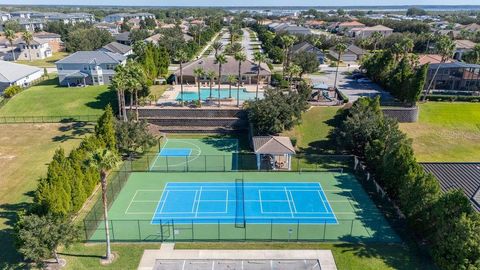 A home in AUBURNDALE