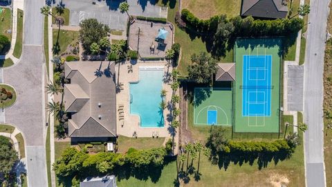 A home in AUBURNDALE