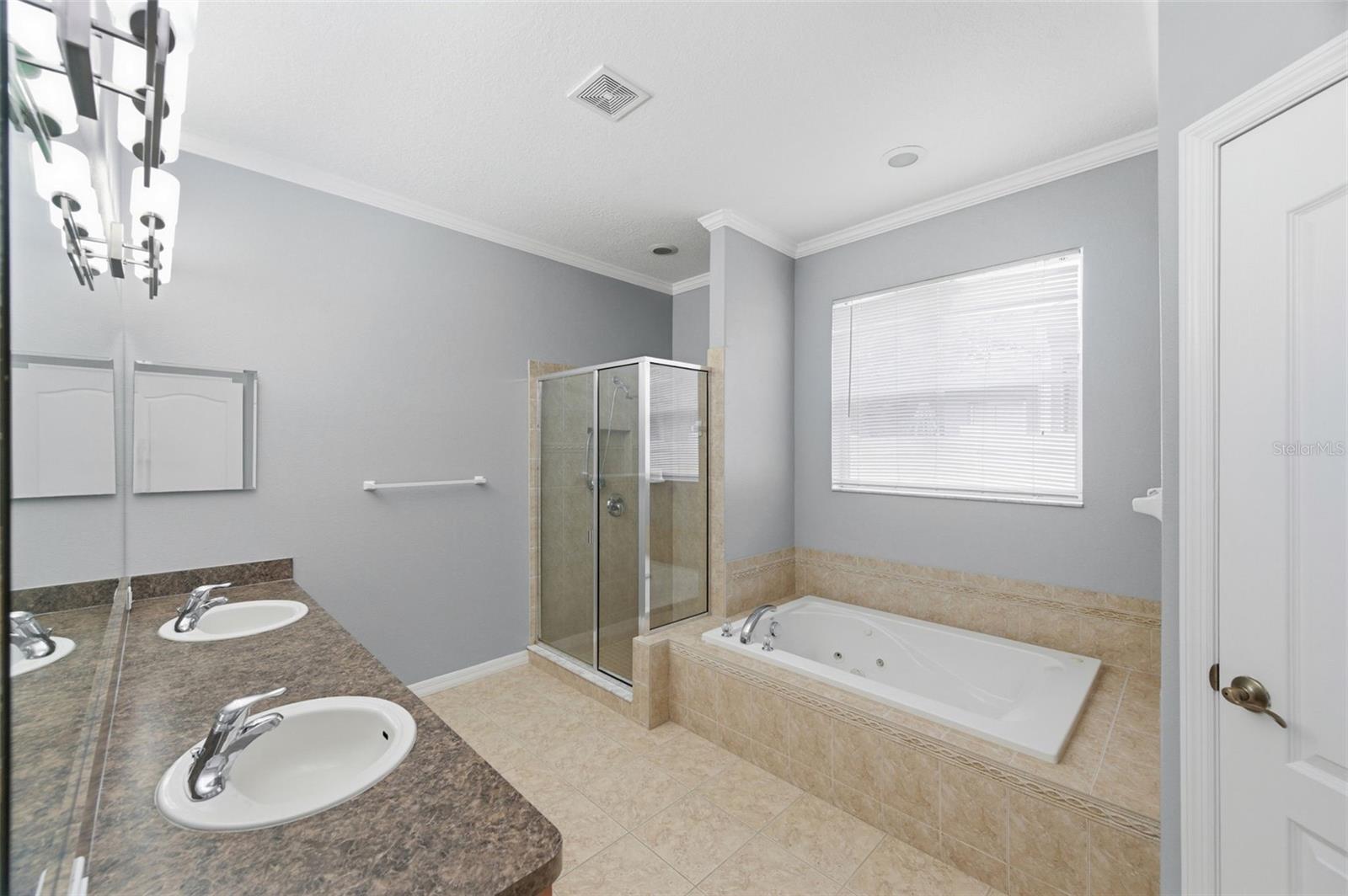 HIGHLANDS - Residential