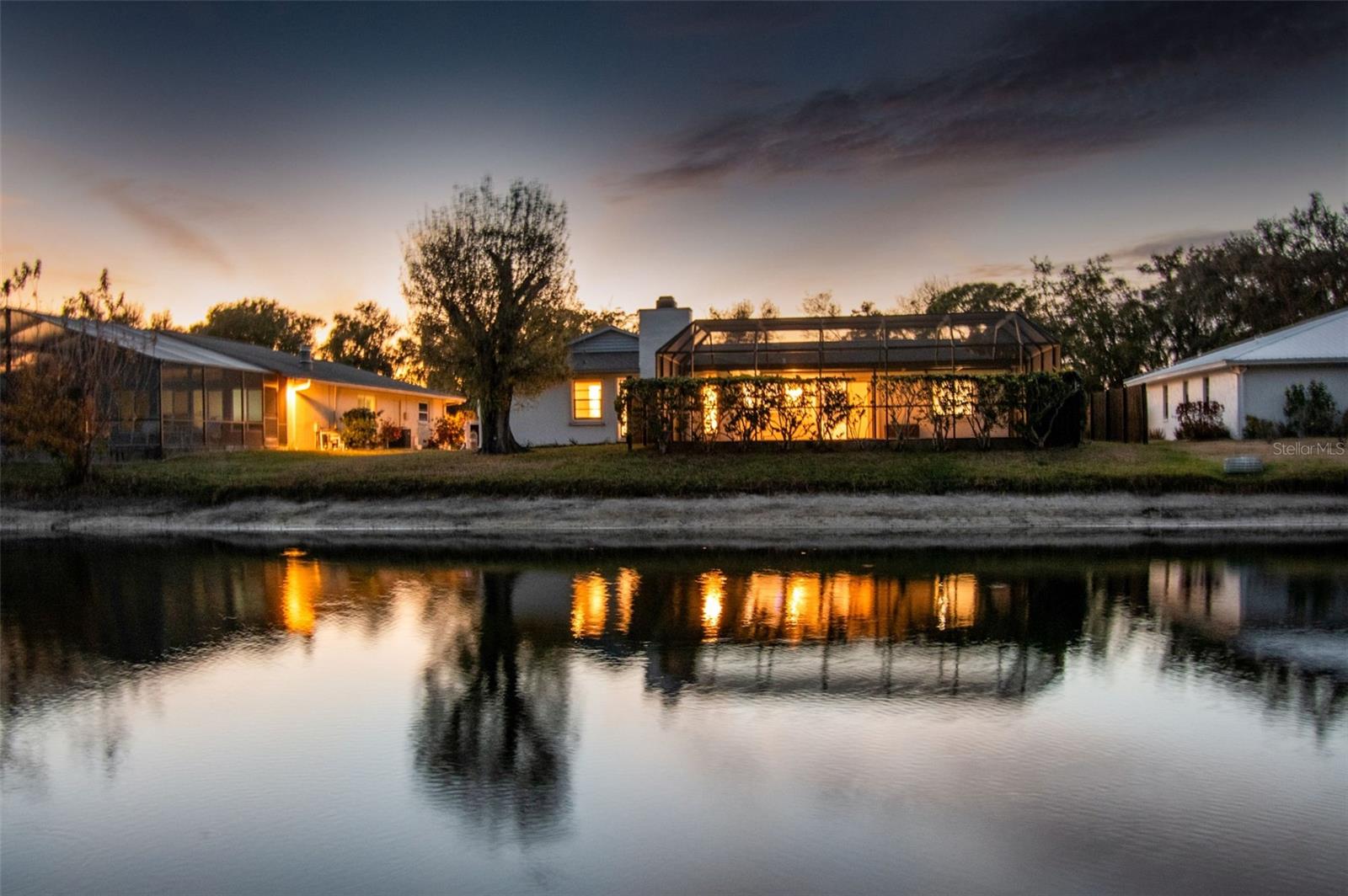 4423 MEADOW CREEK CIRCLE