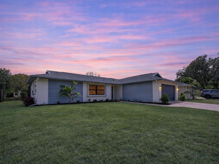 One or more photo(s) has been virtually staged. Schedule your private home tour today!
