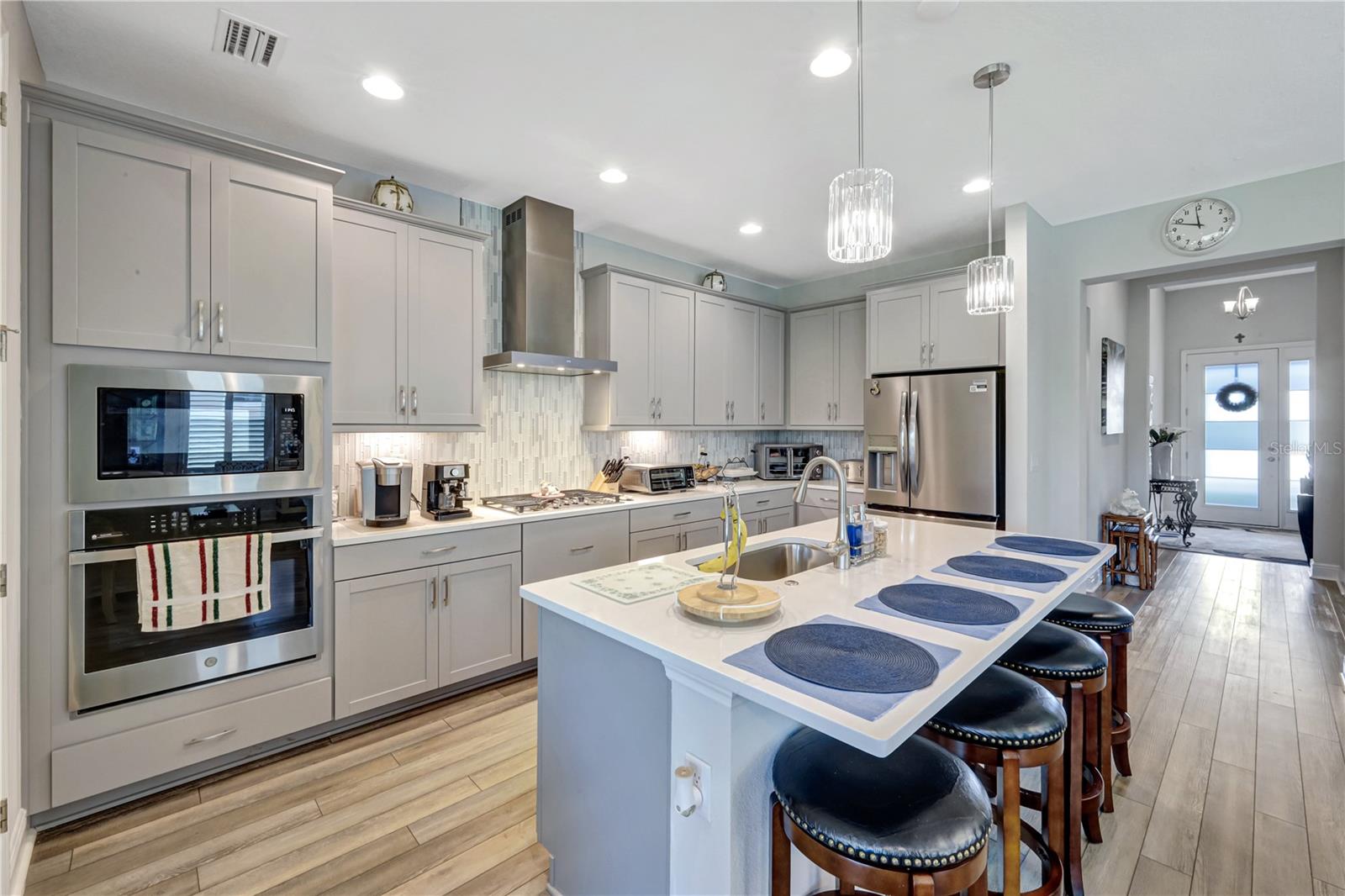 6219 GOLDEN NETTLE DRIVE