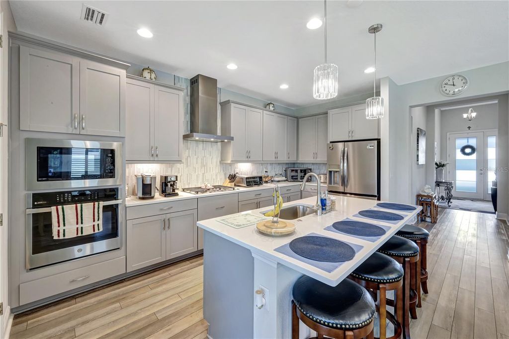 Photo of 6219 Golden Nettle Drive, Apollo Beach, FL 33572 (MLS # A4656036)