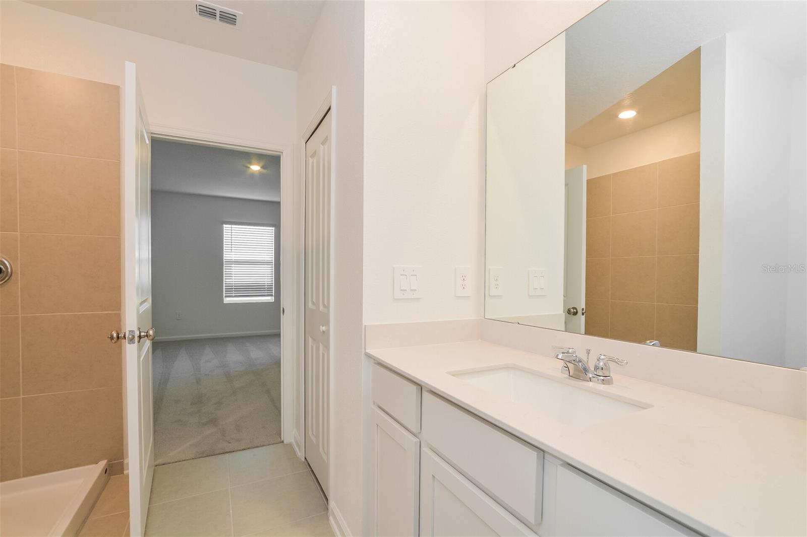 PEACE CRK RESERVE - Residential Lease