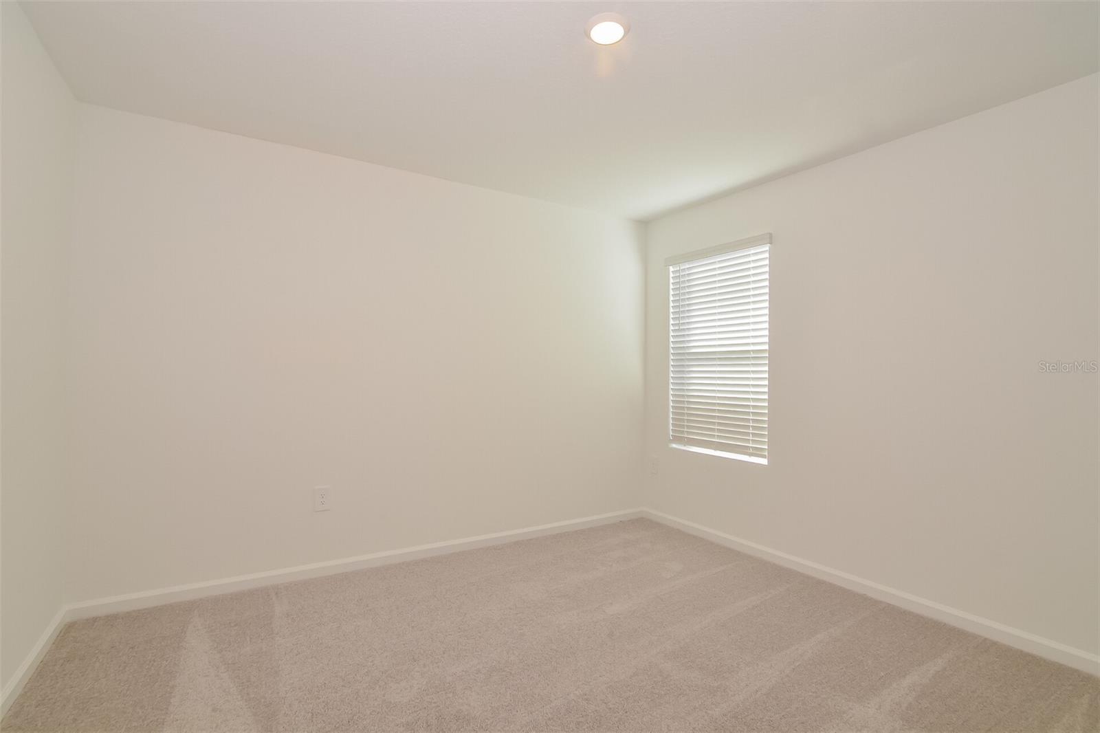 PEACE CRK RESERVE - Residential Lease