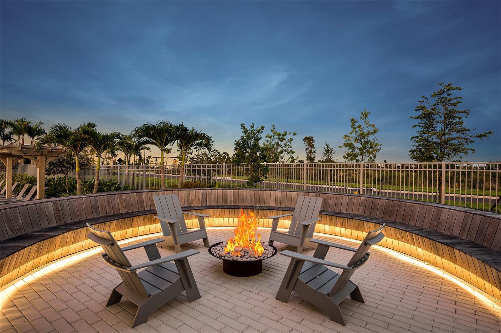 LAKESPUR AT WELLEN PARK - Residential