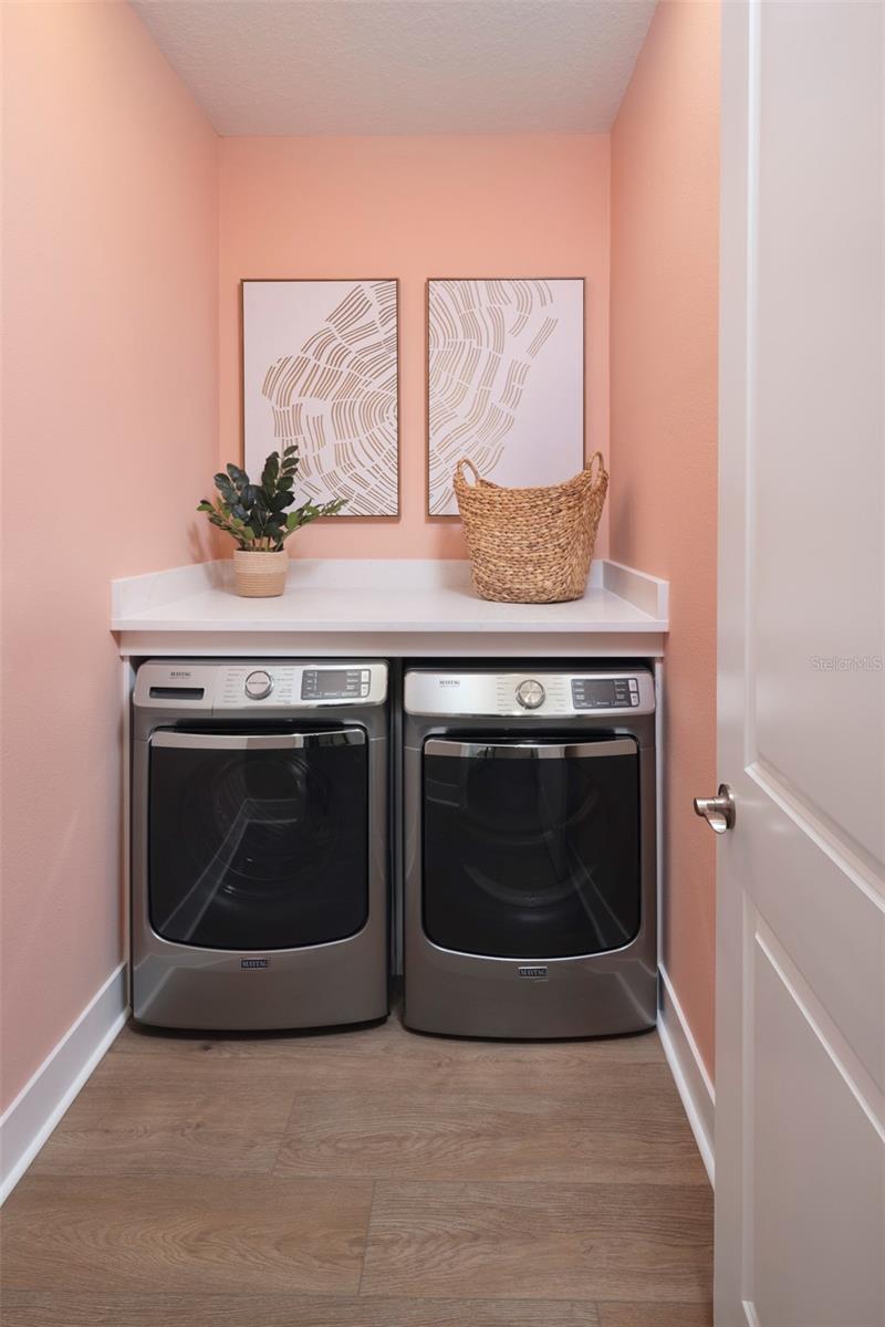 LAKESPUR AT WELLEN PARK - Residential