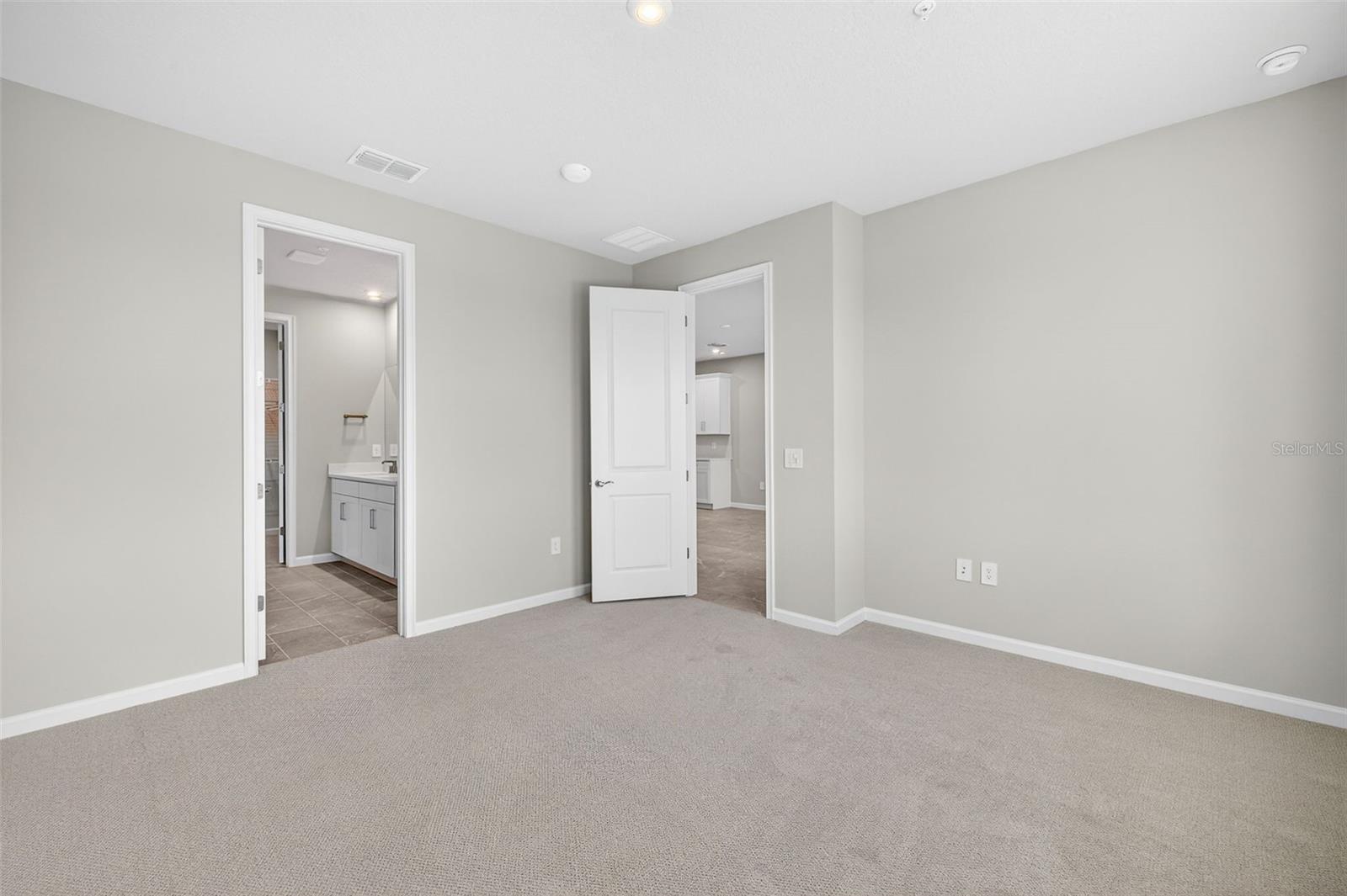 LAKESPUR AT WELLEN PARK - Residential