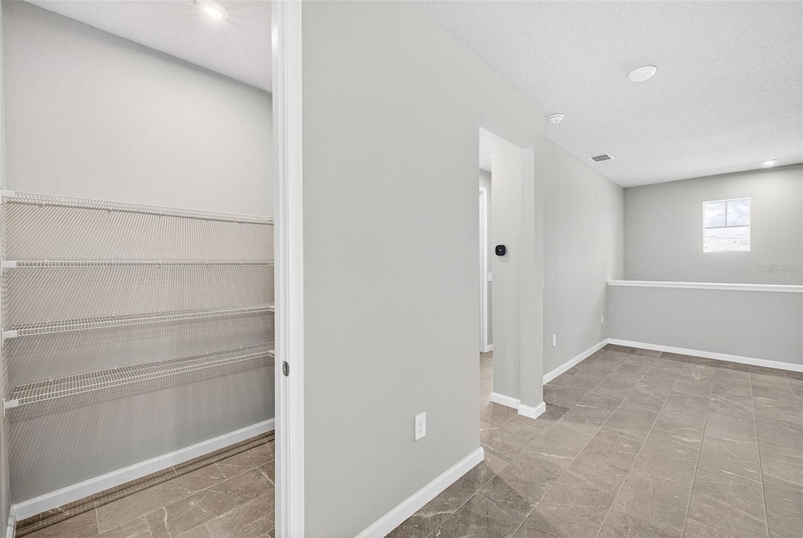 LAKESPUR AT WELLEN PARK - Residential