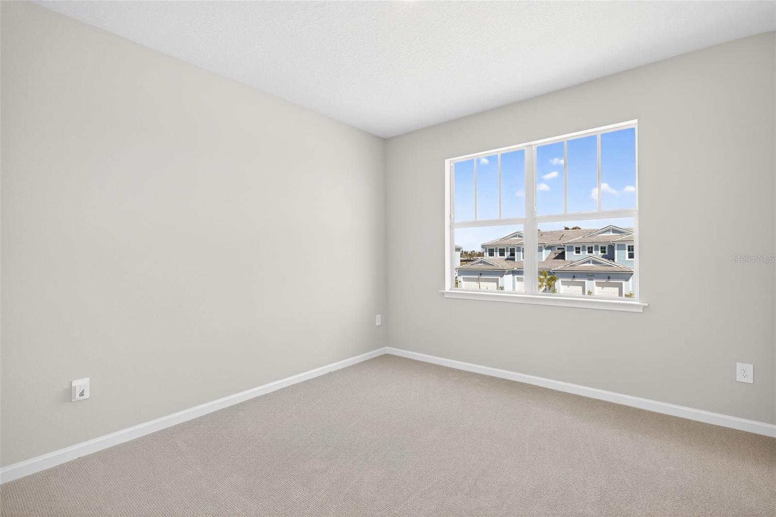 LAKESPUR AT WELLEN PARK - Residential