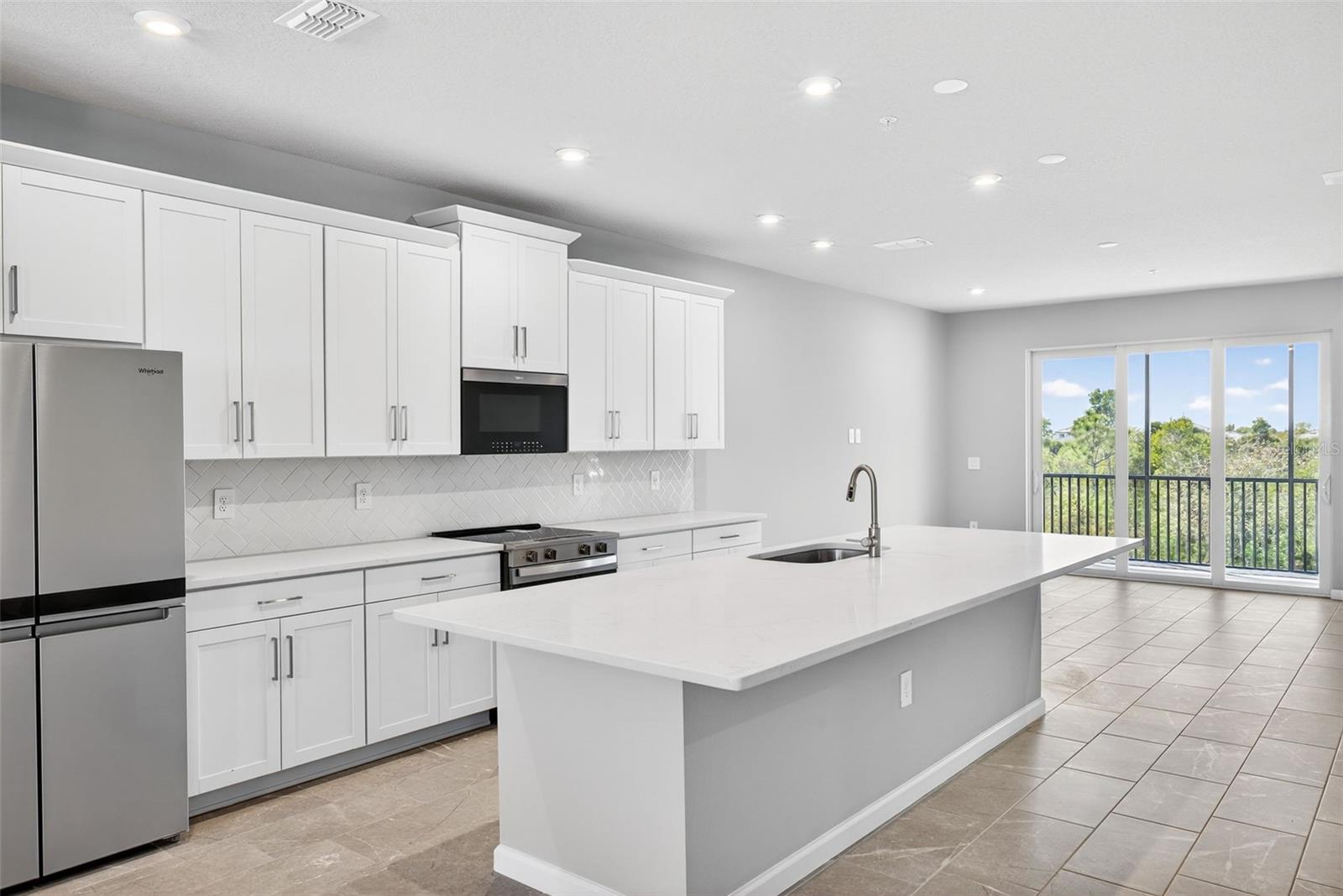 LAKESPUR AT WELLEN PARK - Residential