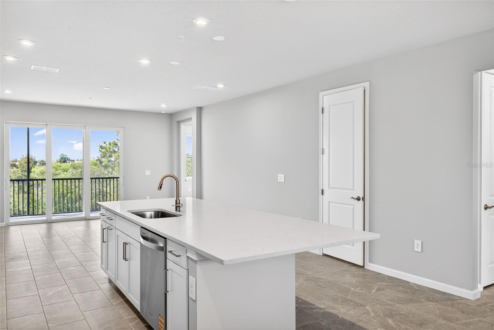 LAKESPUR AT WELLEN PARK - Residential