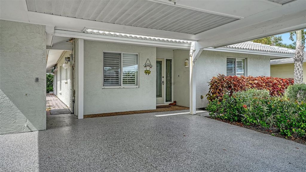 Photo of 1345 Moonmist Drive #T6, Sarasota, FL 34242 (MLS # A4654050)