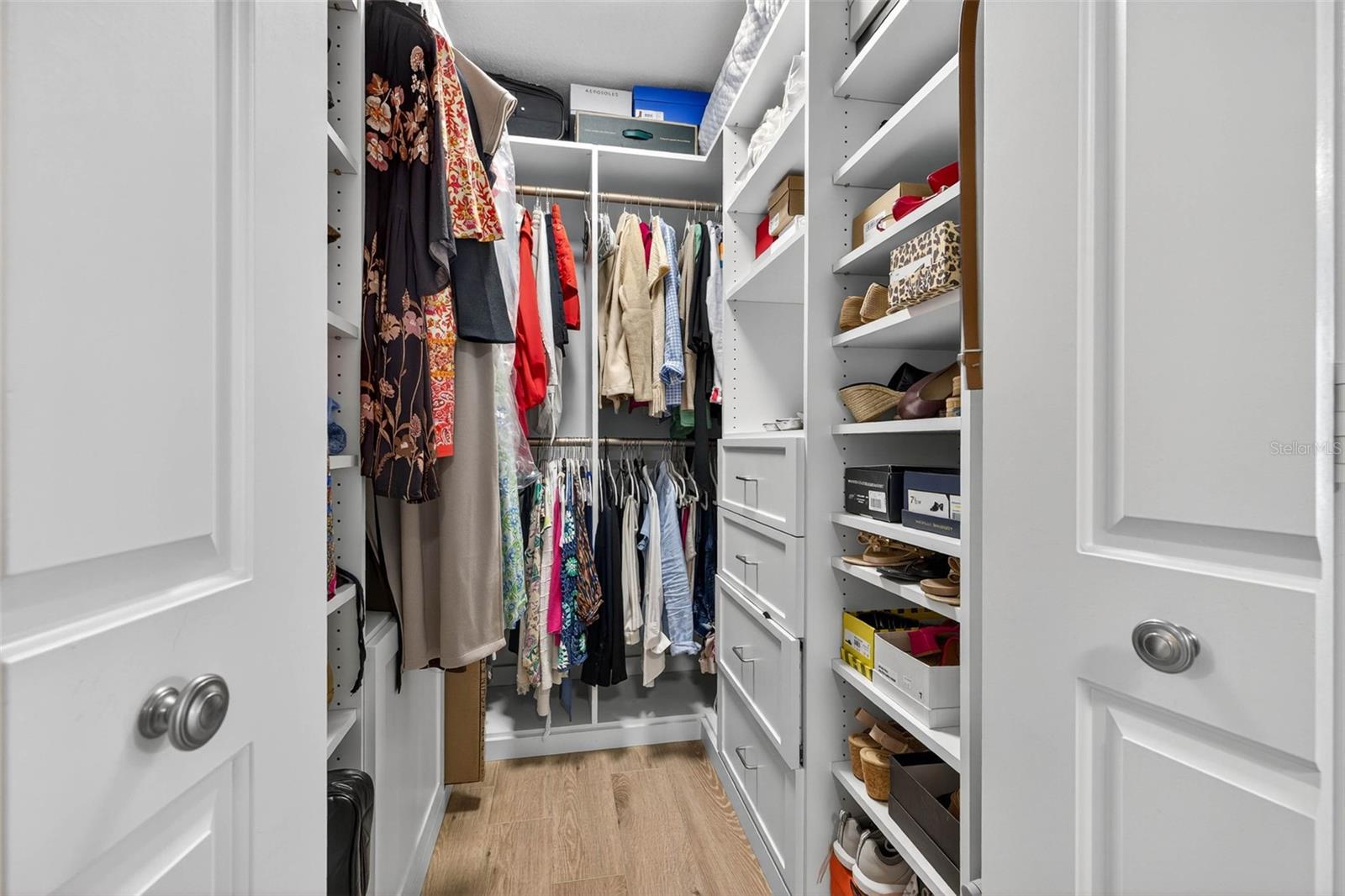 CHATEAU ON WHITE SANDS CONDO - Residential