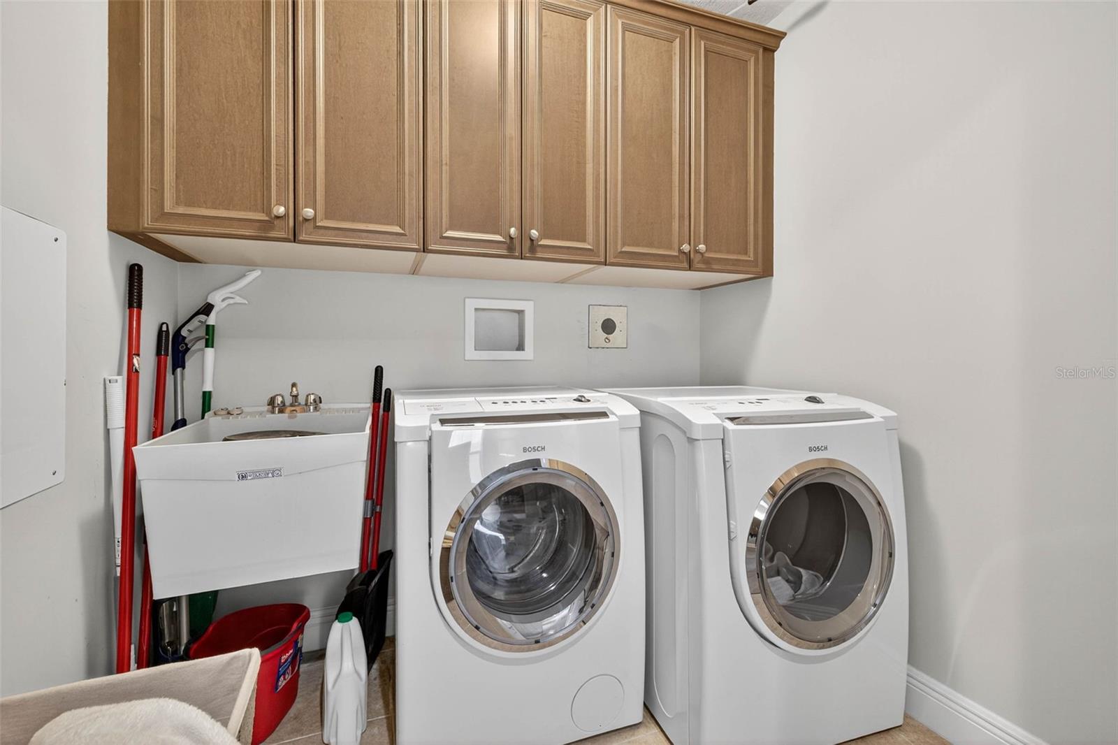 CHATEAU ON WHITE SANDS CONDO - Residential