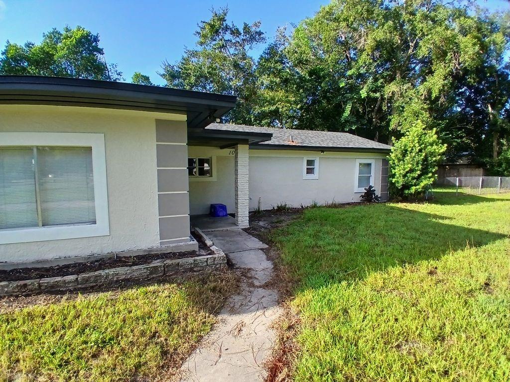 Photo of 1001 Santa Barbara Drive, Sanford, FL 32773 (MLS # O6443348)