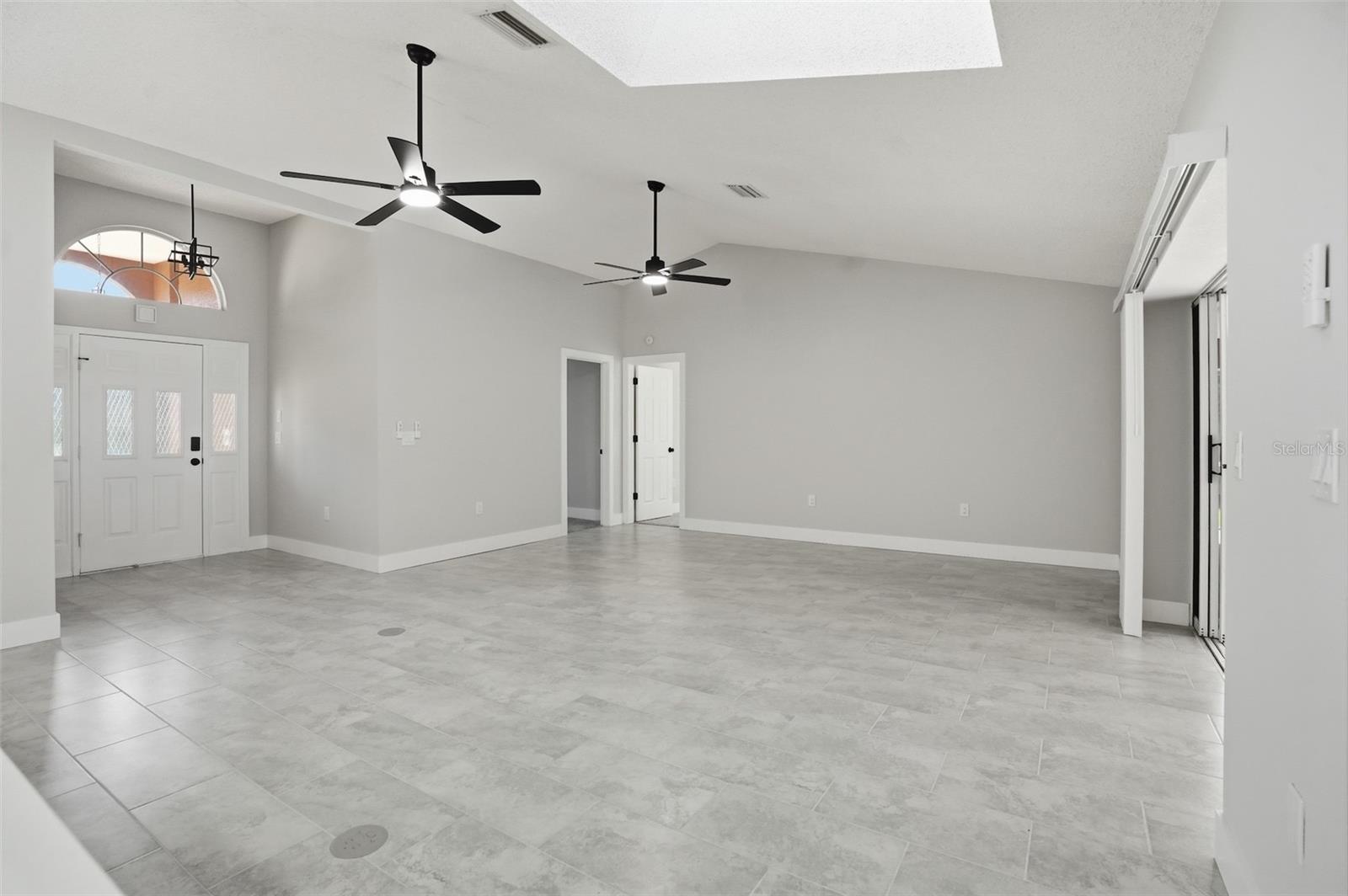 RAINBOW WOODS - Residential