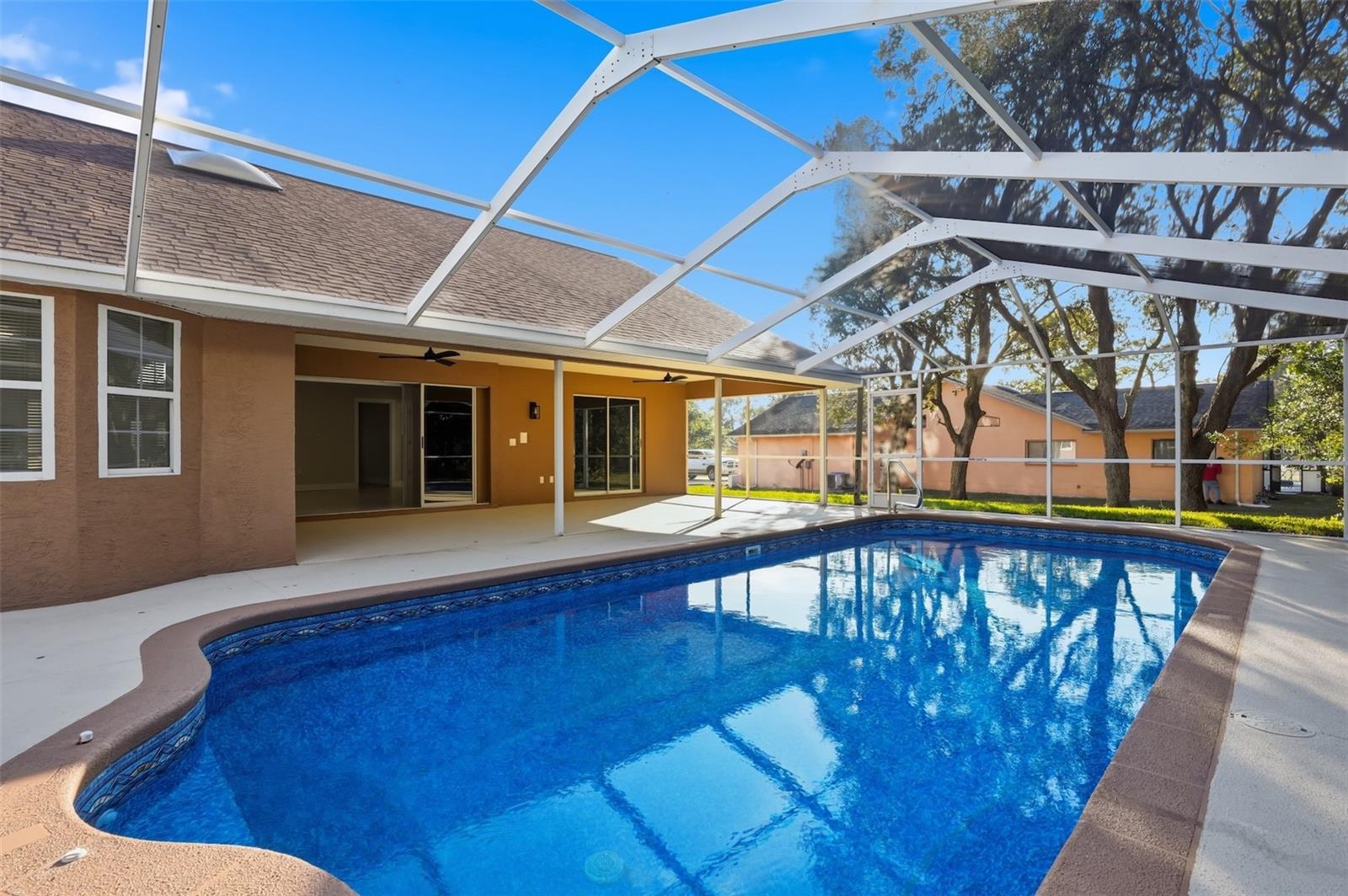 RAINBOW WOODS - Residential