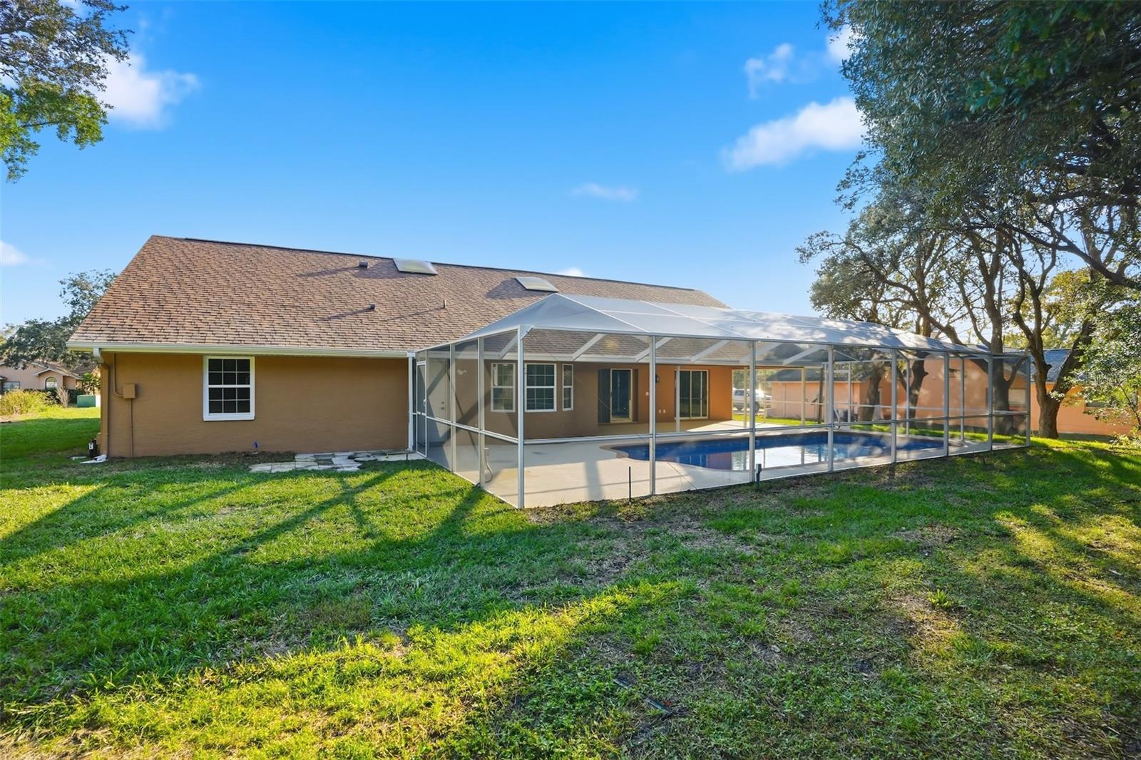 RAINBOW WOODS - Residential