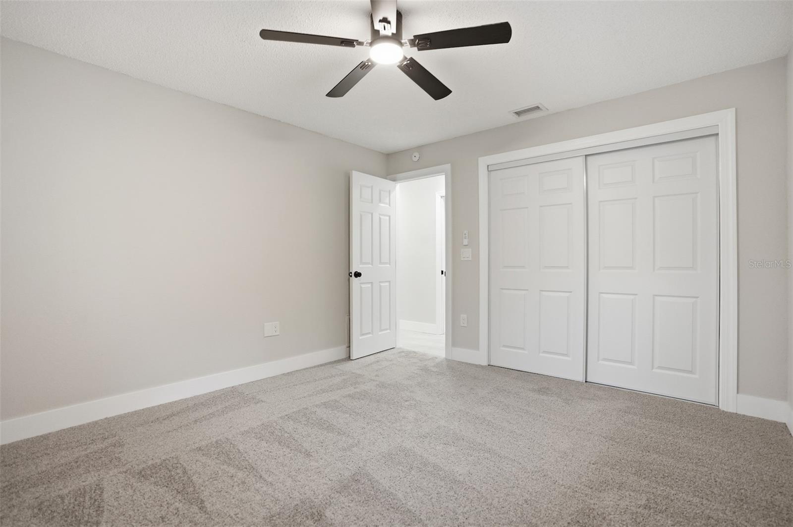 RAINBOW WOODS - Residential