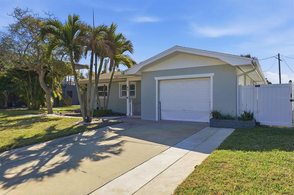 Photo of 43 Kipling Plaza, Clearwater Beach, FL 33767 (MLS # TB8465629)