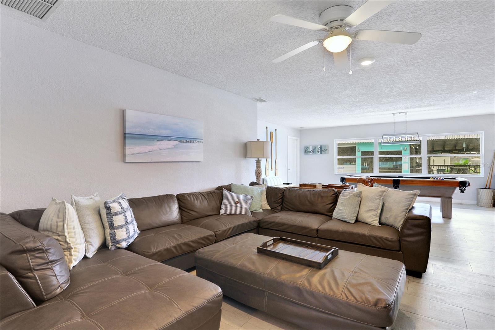 VENICE PARK - Residential