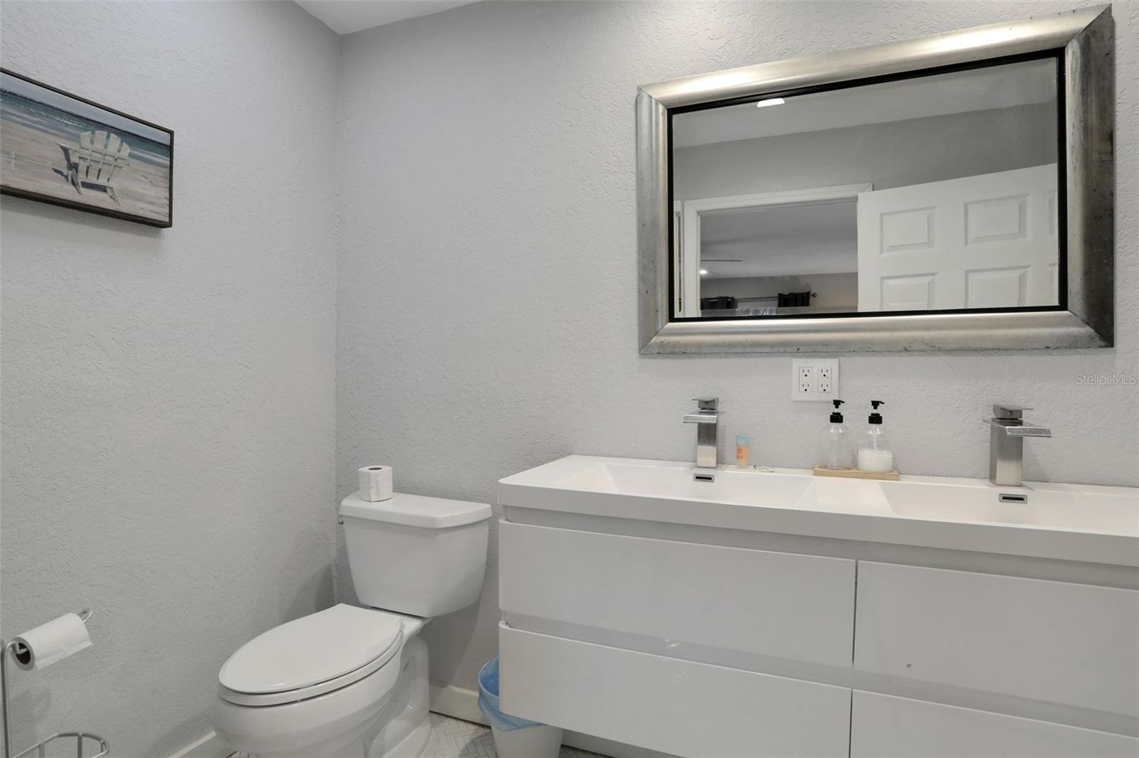 VENICE PARK - Residential