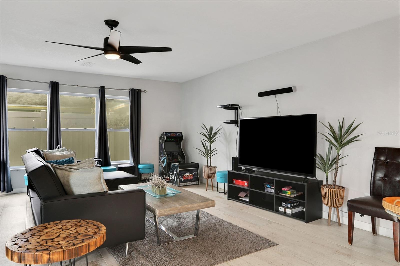 VENICE PARK - Residential