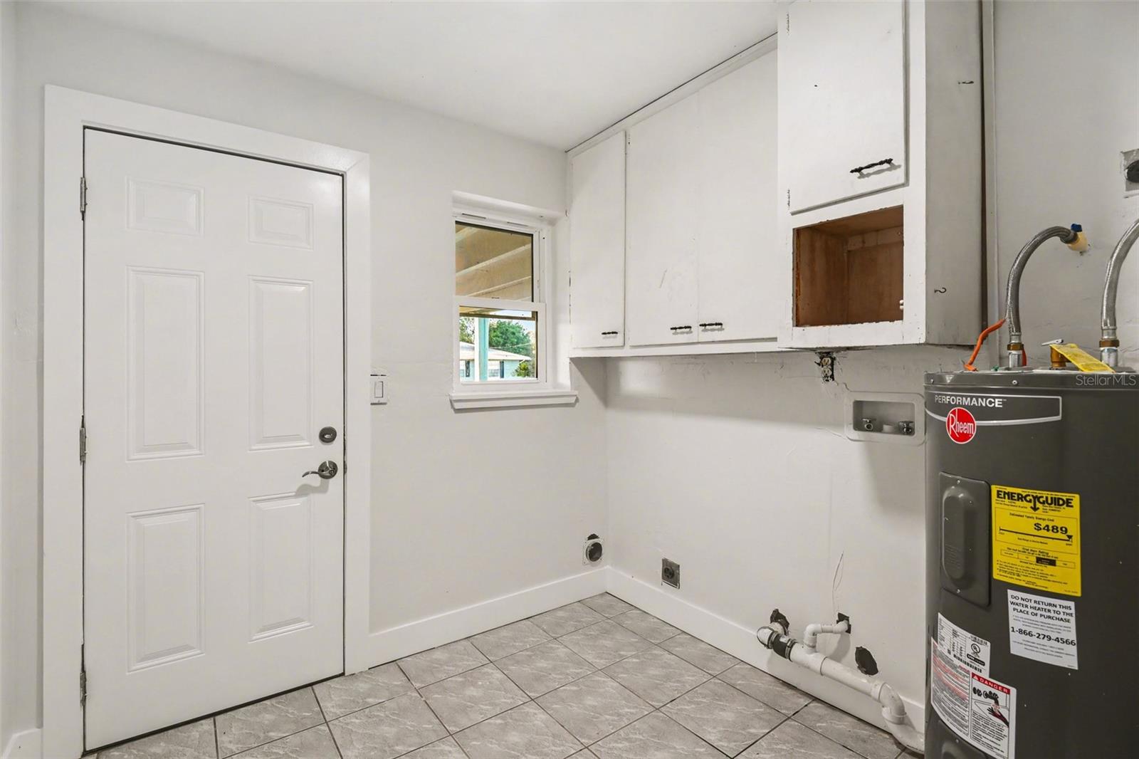 BLUE WATER SHORES - Residential