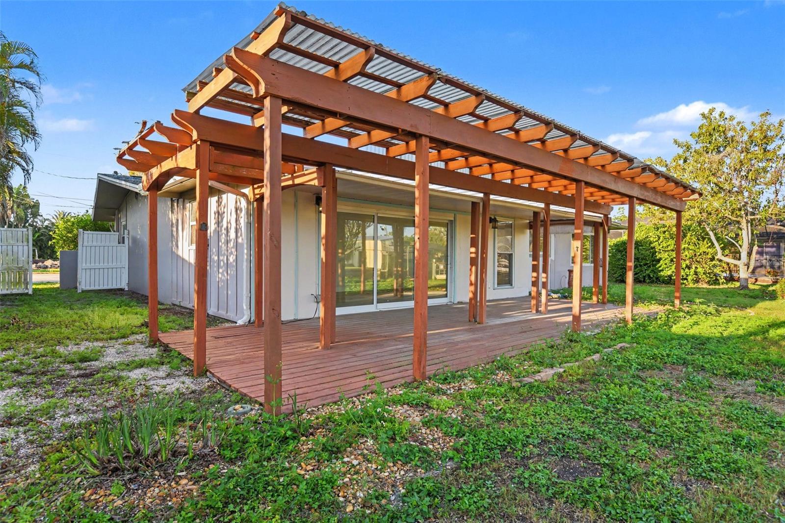 BLUE WATER SHORES - Residential