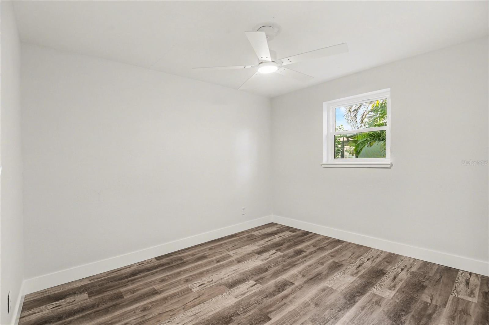 BLUE WATER SHORES - Residential