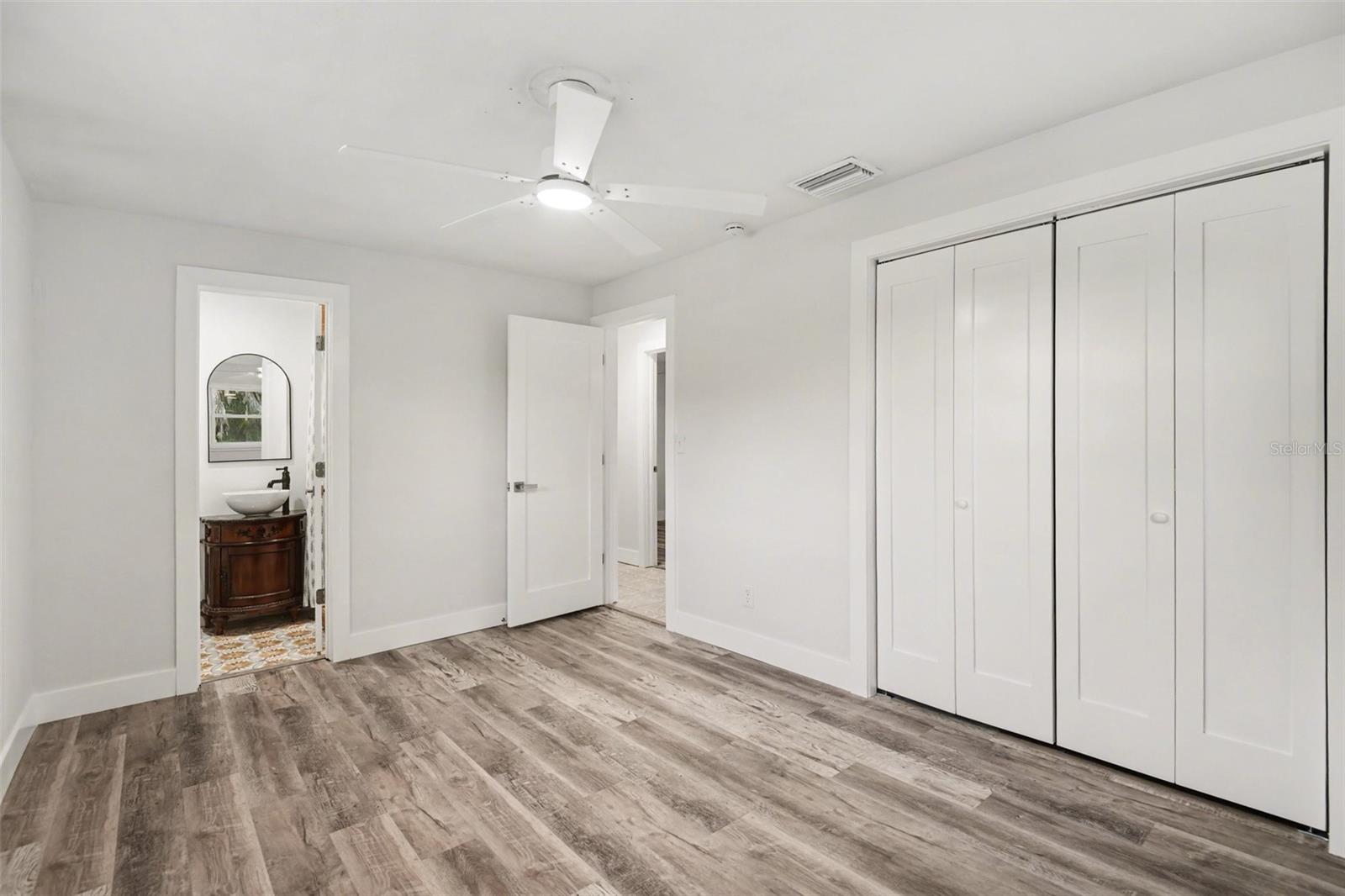 BLUE WATER SHORES - Residential