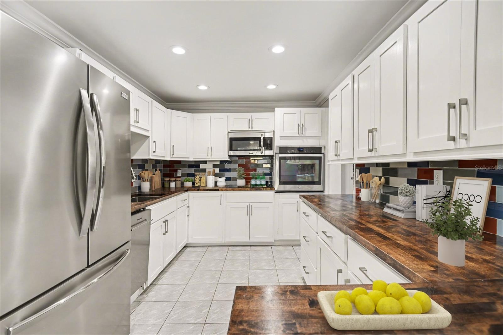 BLUE WATER SHORES - Residential