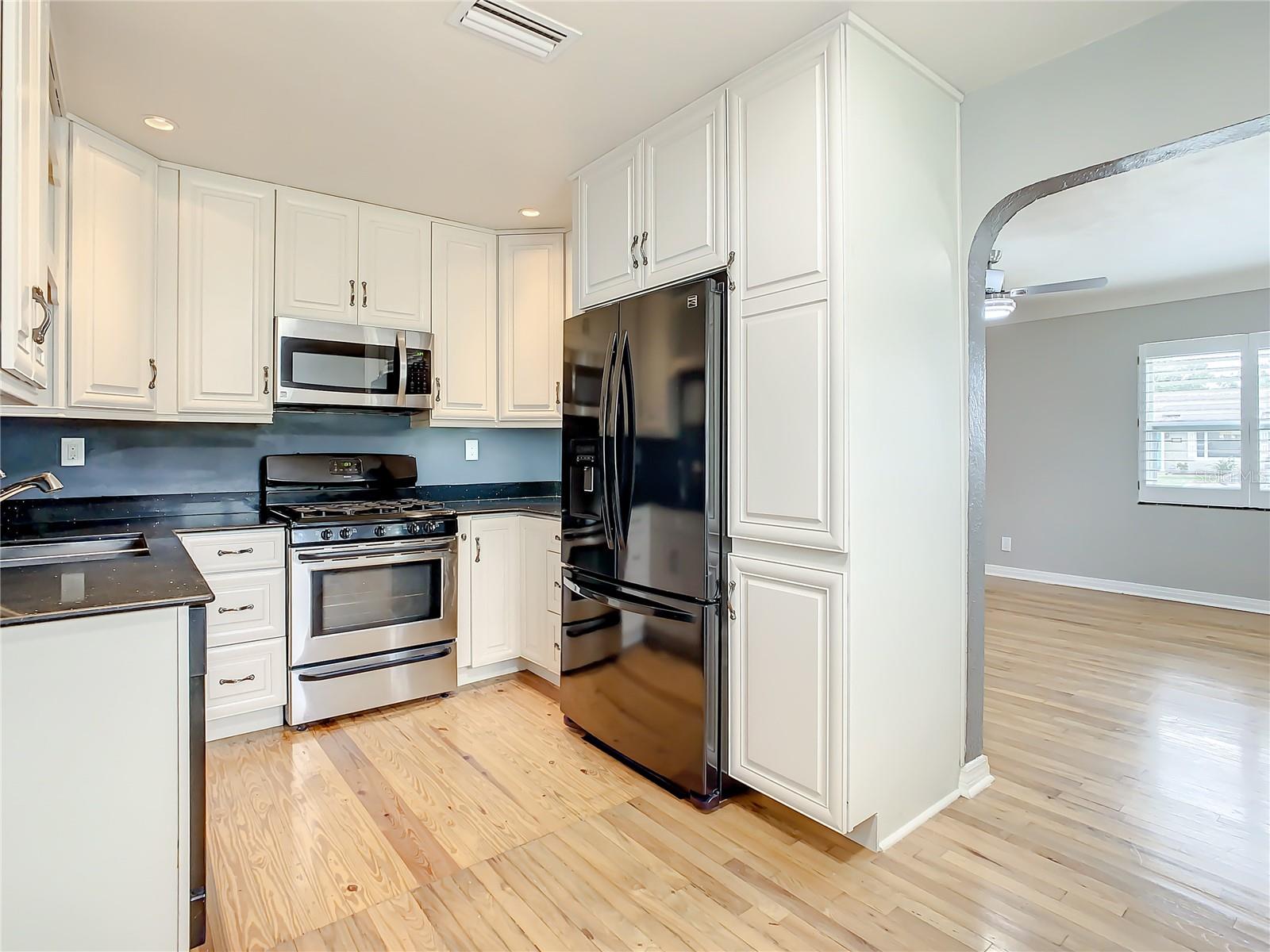 BROADMOOR SUB - Residential Lease