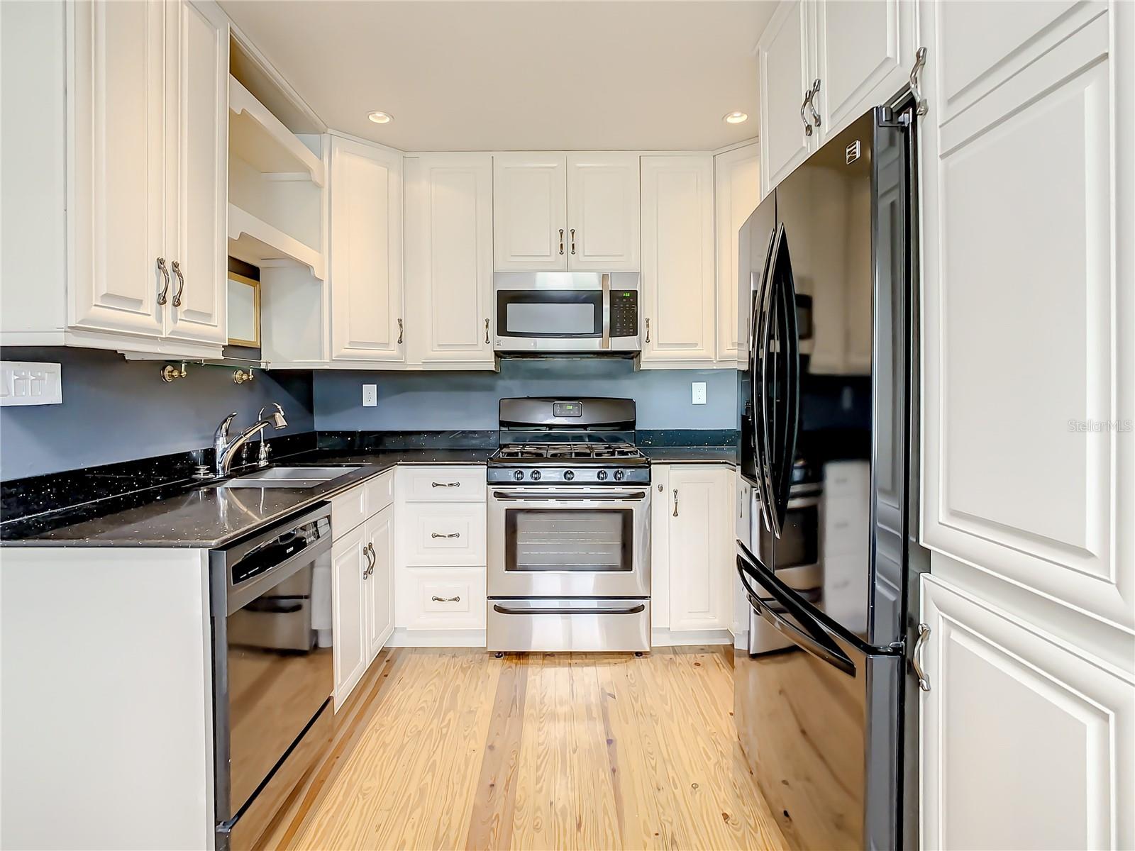 BROADMOOR SUB - Residential Lease