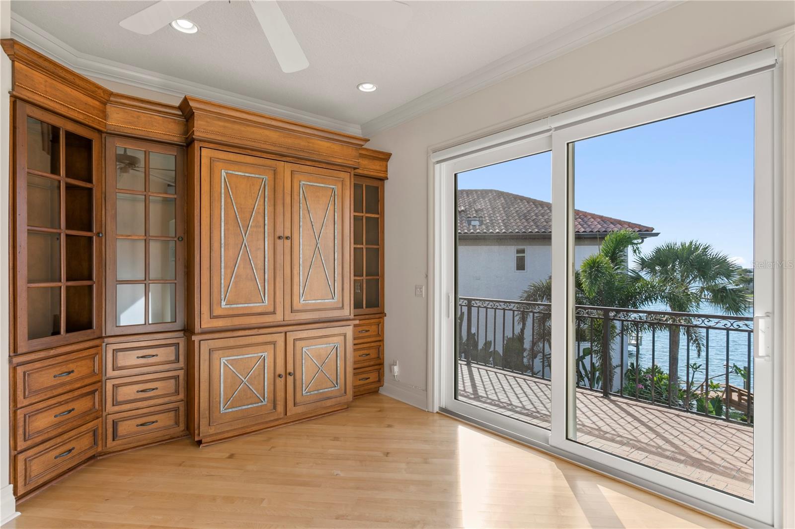 DOLPHIN CAY-PHASE 1 - Residential