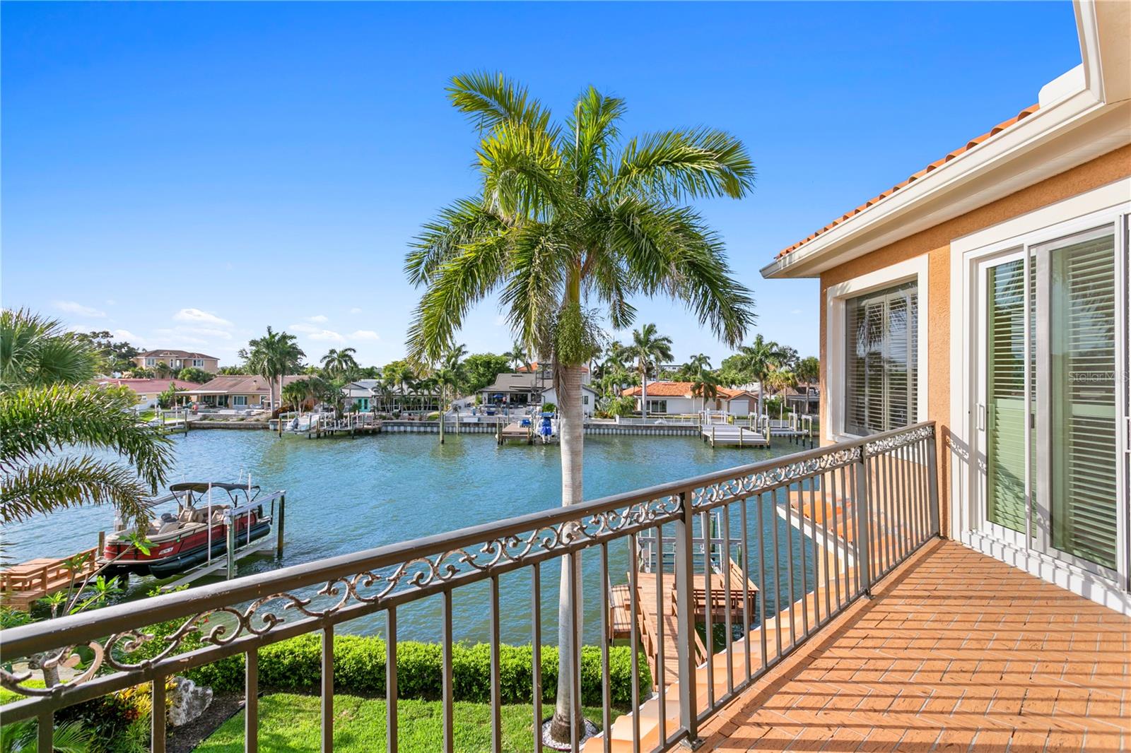 DOLPHIN CAY-PHASE 1 - Residential