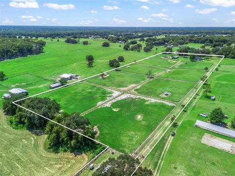 Tiny photo for 15600 SE 47th Avenue, Summerfield, FL 34491 (MLS # OM713630)