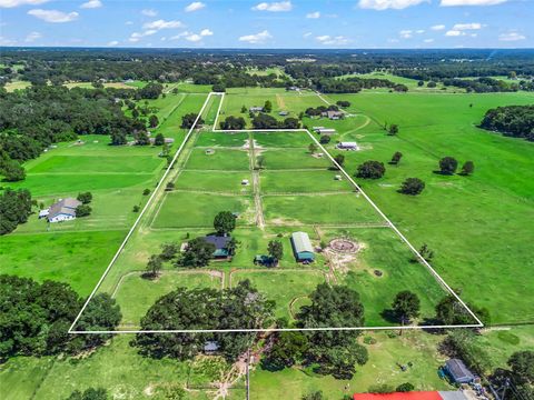 Tiny photo for 15600 SE 47th Avenue, Summerfield, FL 34491 (MLS # OM713630)