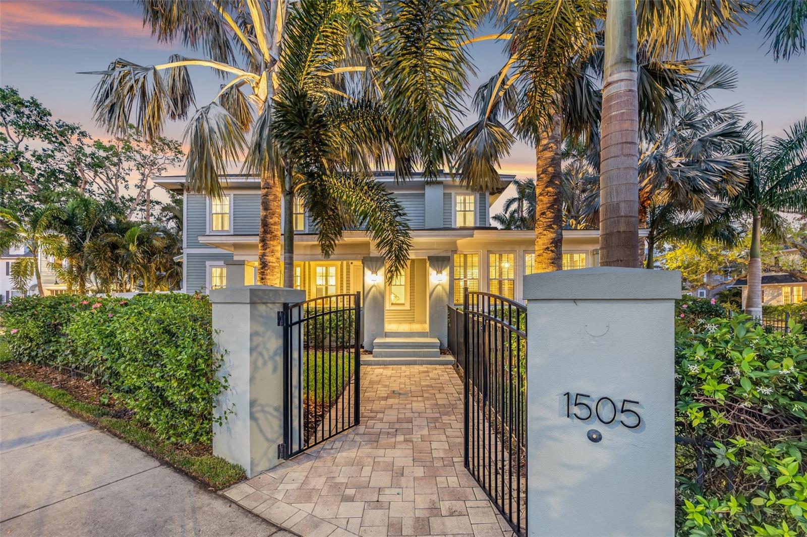 1505 BEACH DRIVE NE