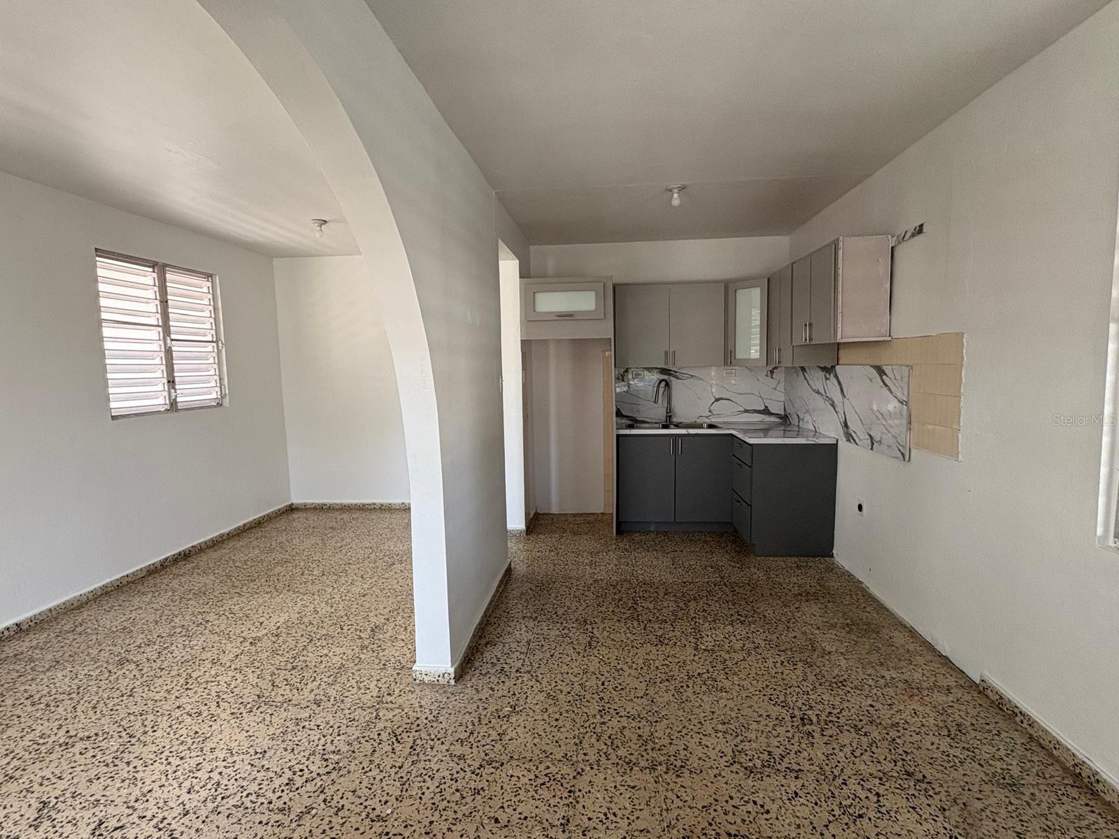 BARRIO YEGUADA - Residential