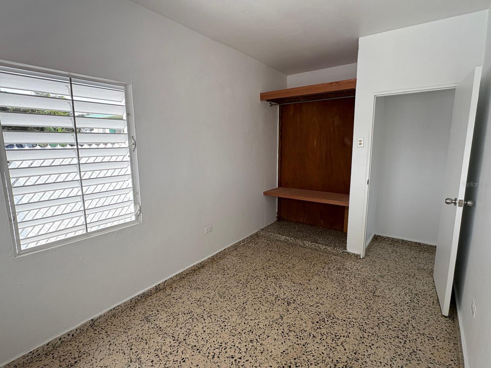 BARRIO YEGUADA - Residential