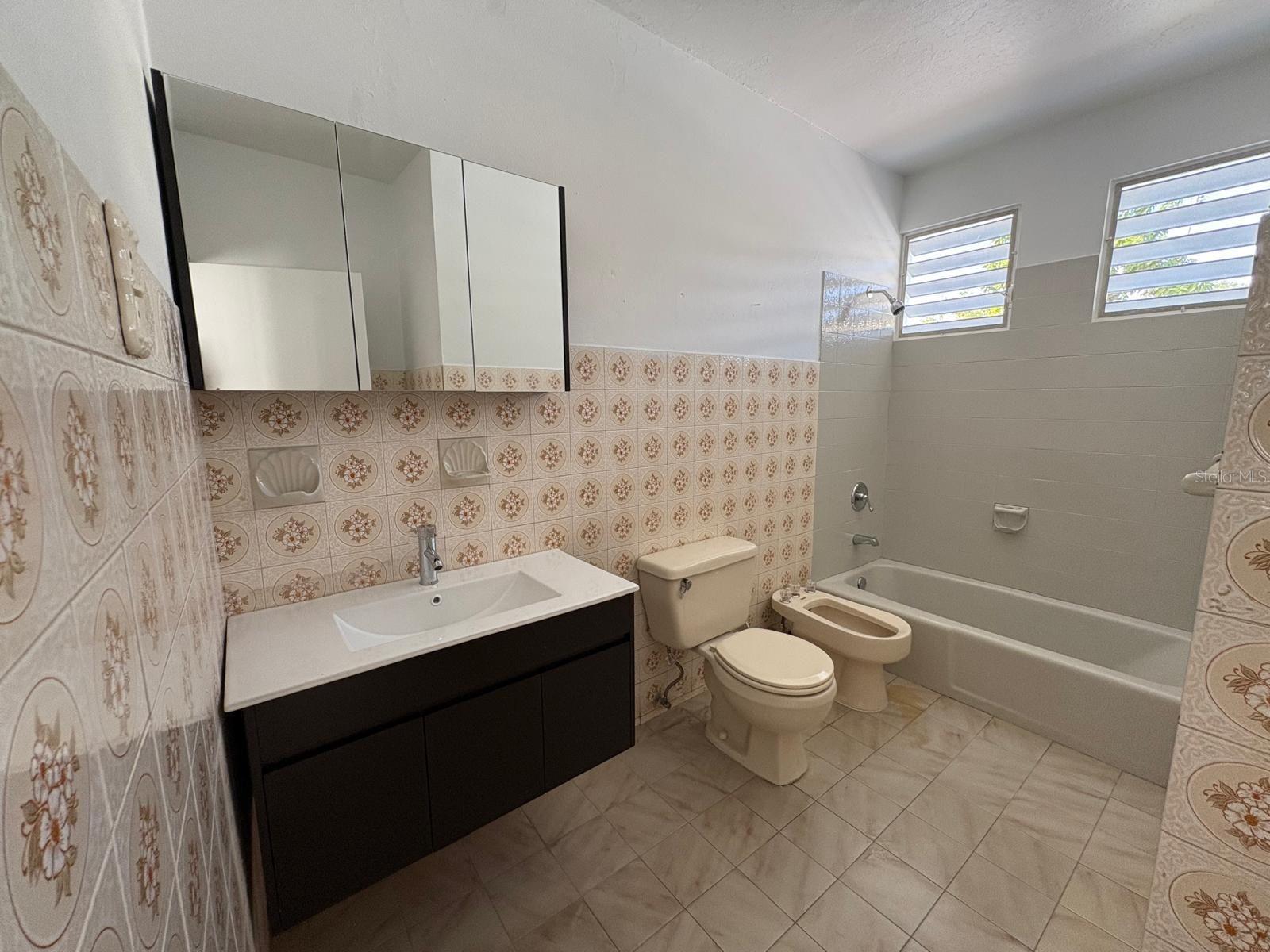 BARRIO YEGUADA - Residential