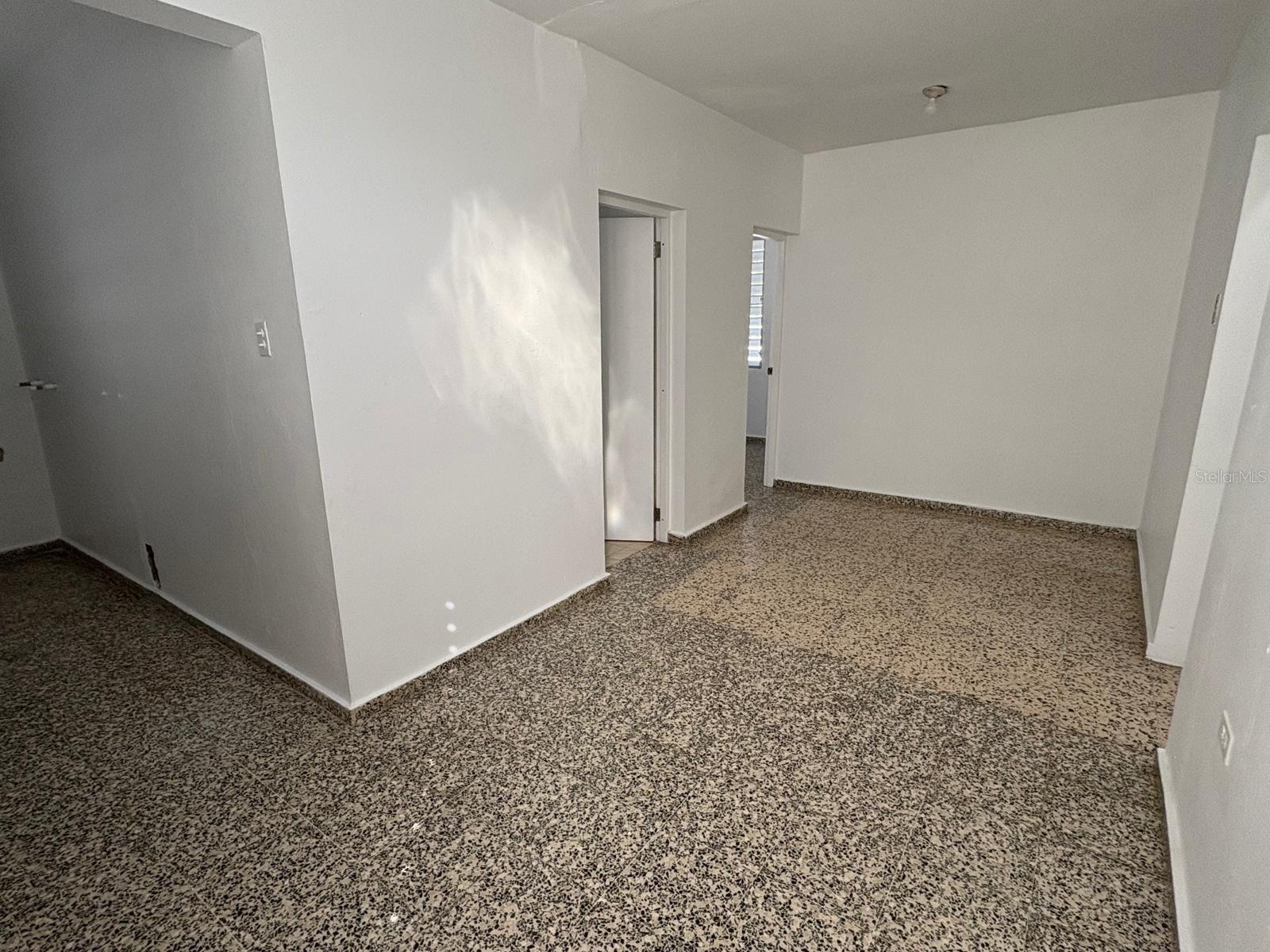 BARRIO YEGUADA - Residential