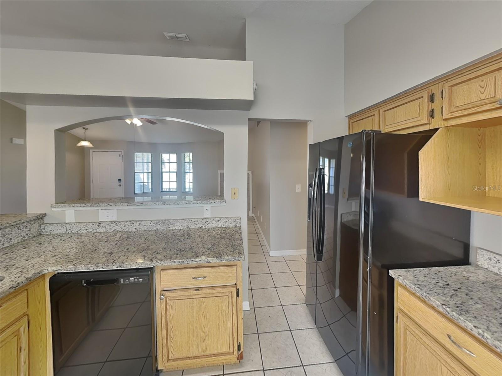 DELTONA LAKES UN 33 - Residential Lease