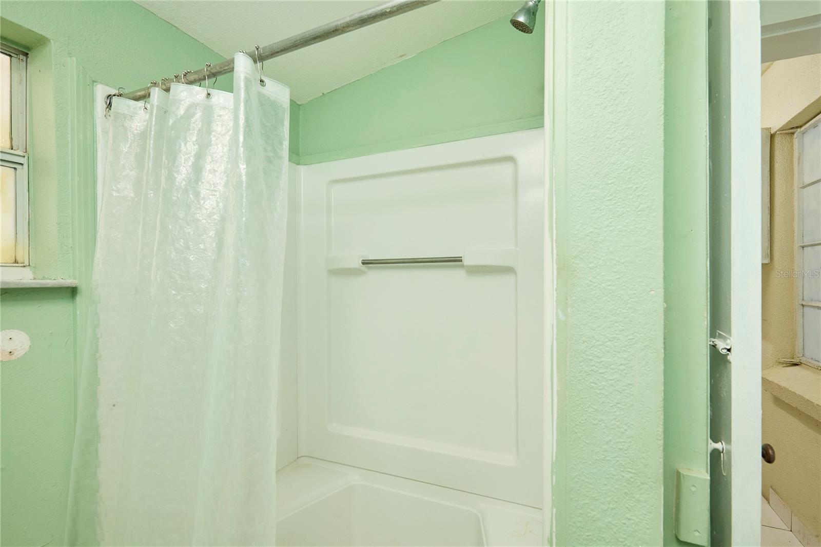 TUXEDO SPGS - Residential