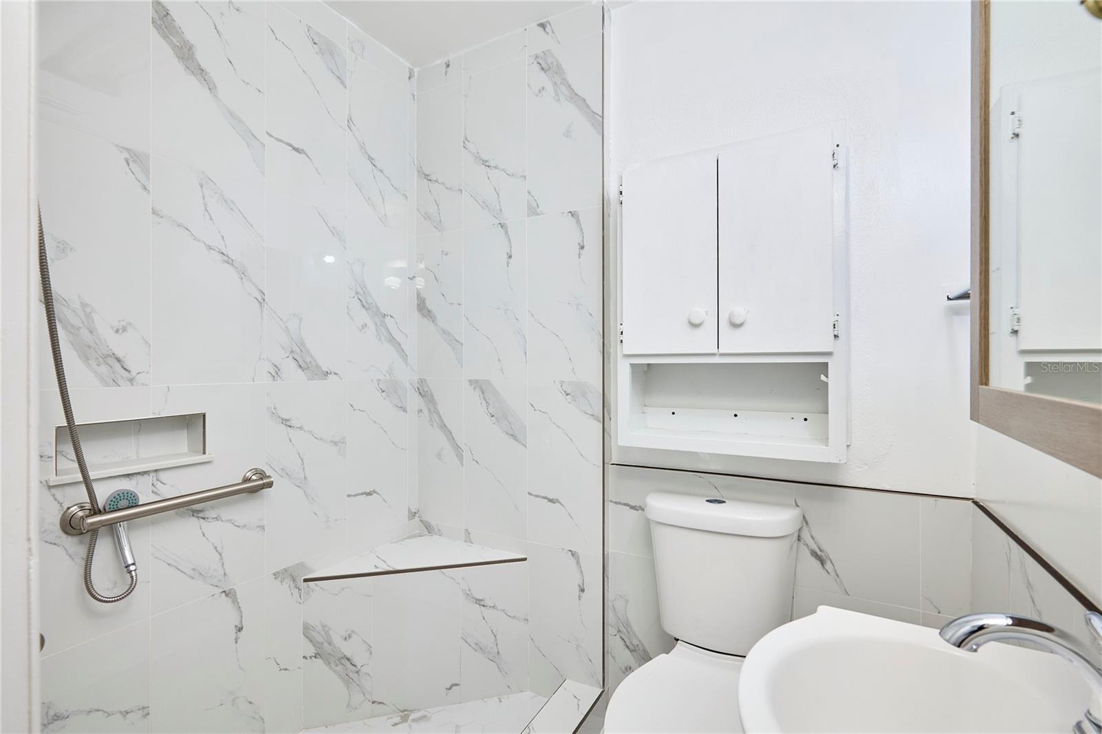 TUXEDO SPGS - Residential