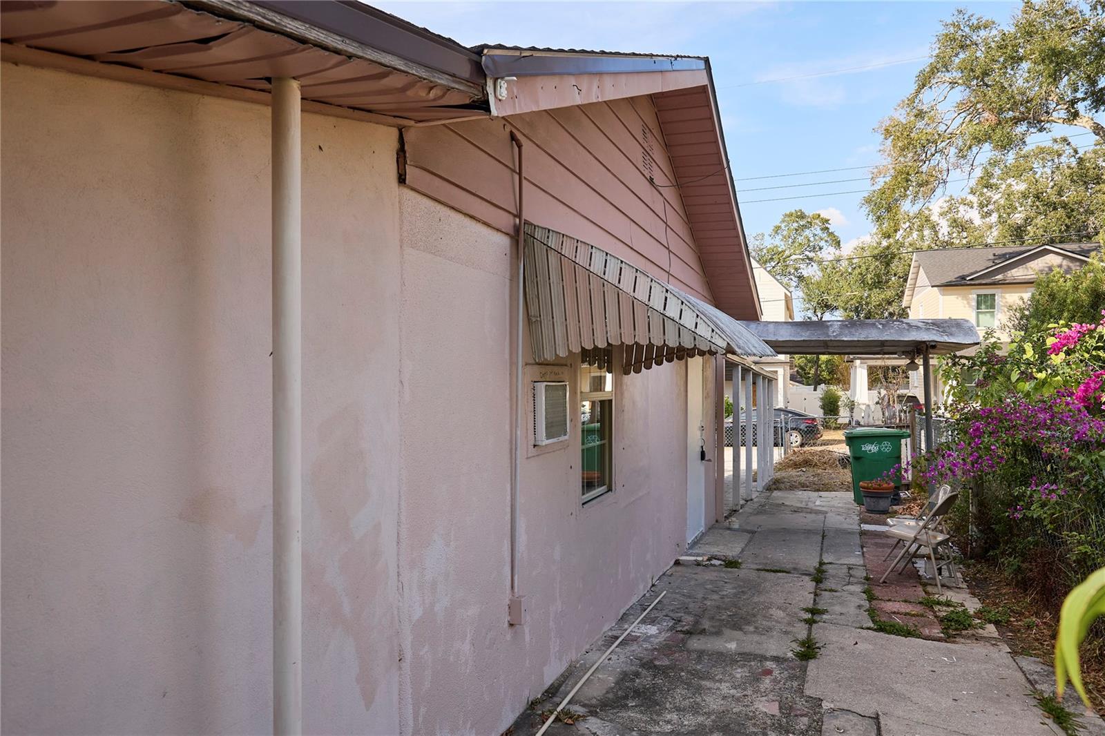 TUXEDO SPGS - Residential