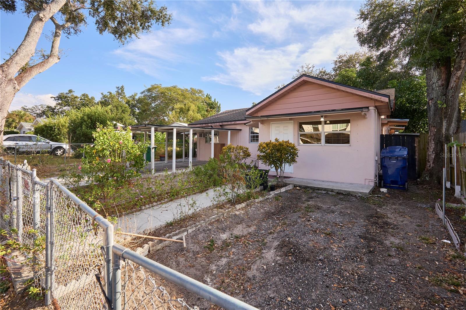 TUXEDO SPGS - Residential