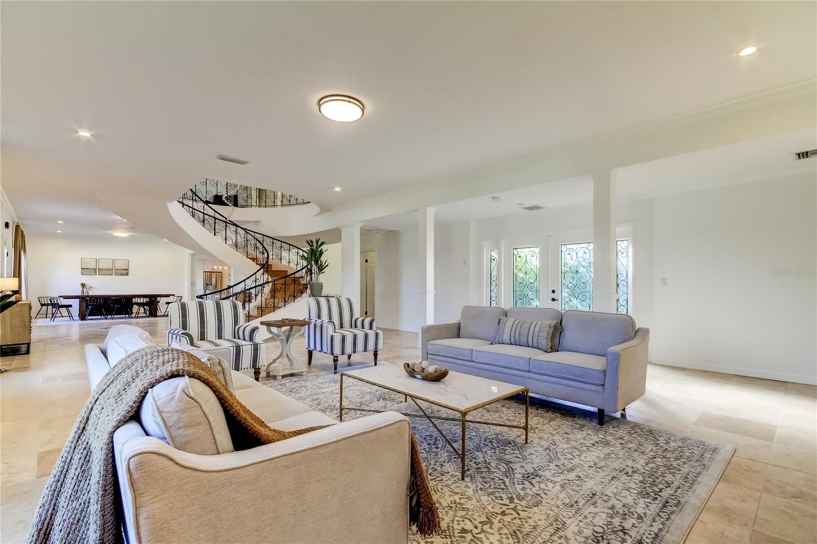 1089 VIRGINIA STREET